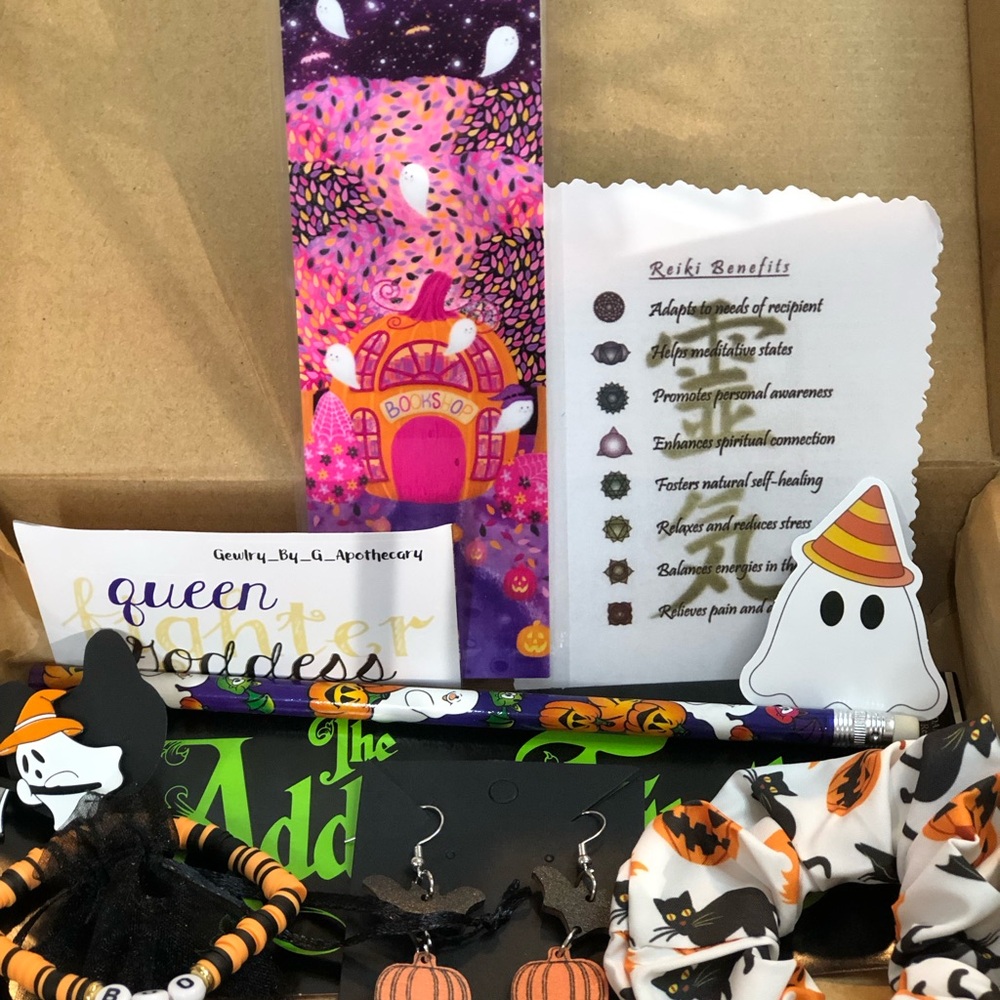 OCTOBER Box 🎃Reiki Box - Picture 9 of 10